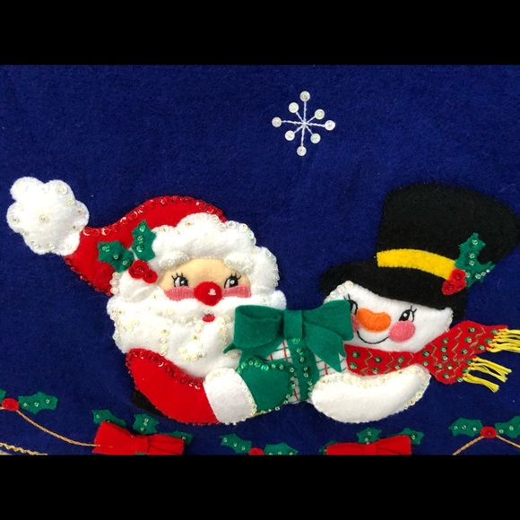 Bucilla Santa & Frosty CHRISTMAS PALS Blue Felt Tree Skirt Kit 83668 COMPLETED - Picture 13 of 13